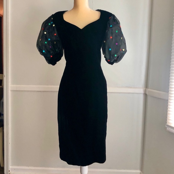 Saks Fifth Avenue Dresses & Skirts - Vintage Saks Black Velour Midi Dress